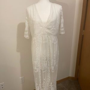 White lace dress, sewn in shorts